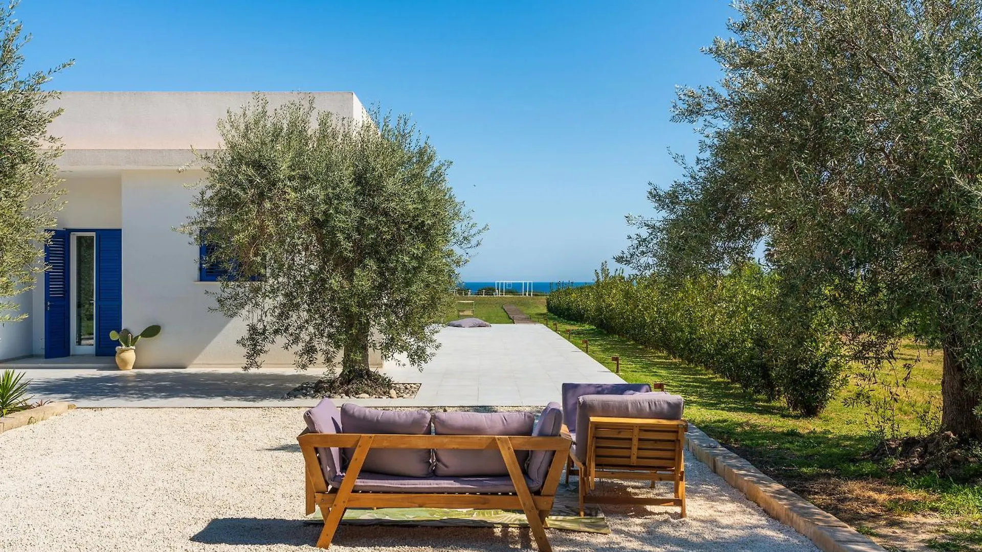 Caponegro Villa Avola Italy